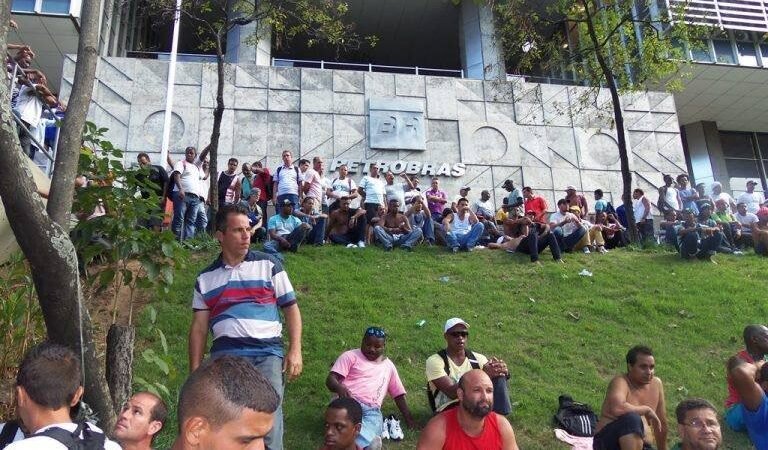 Qual dos candidatos à presidência da república irá resolver a crise da Construção Civil ?
